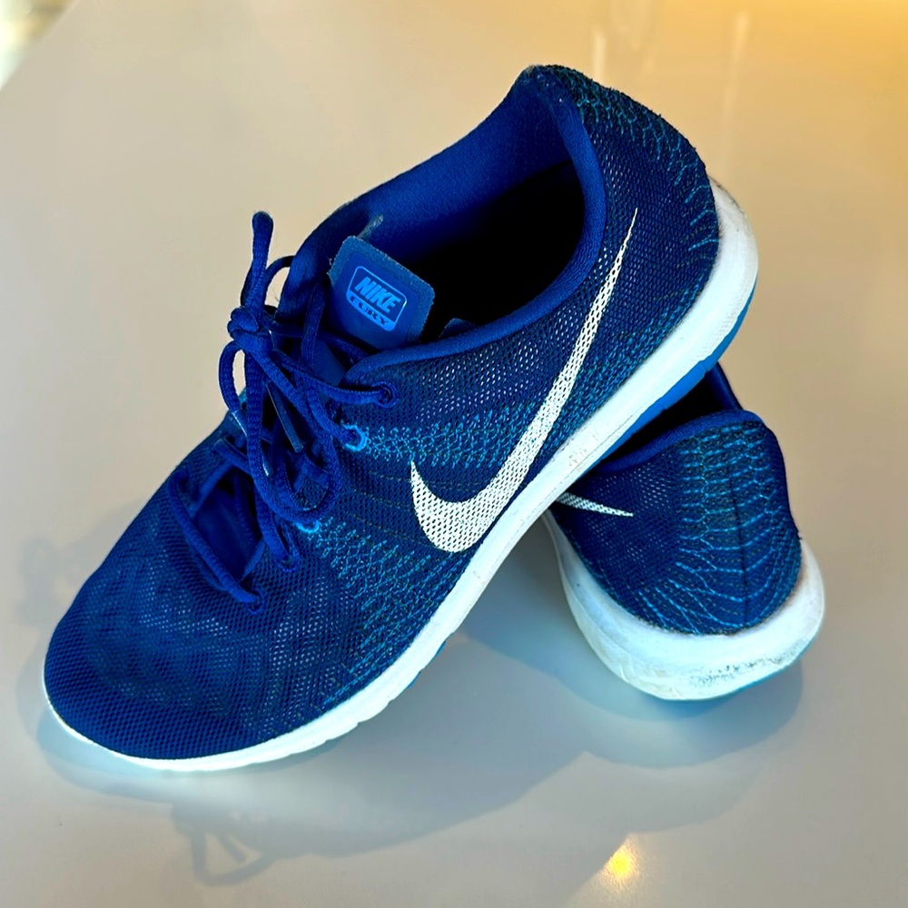 Nike Fury - Royal Blue Size 5.5Y